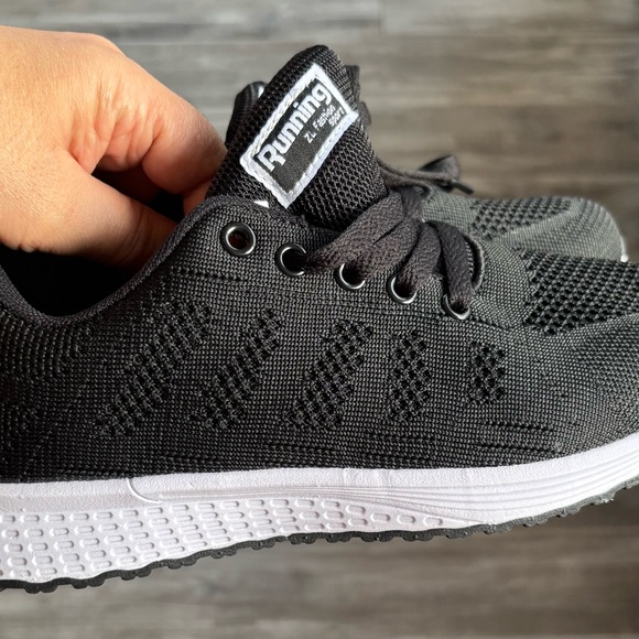 Shoes - Women's Black Athletic Running Shoes
